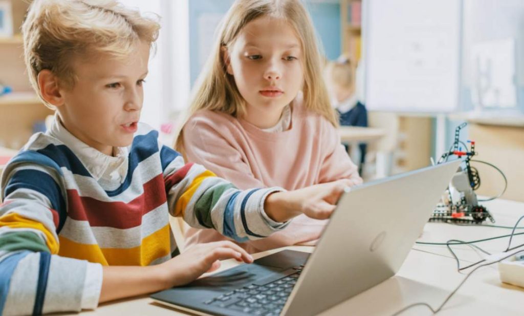 Why Kids Program Benefits of Programming for Kids in the Age of AI